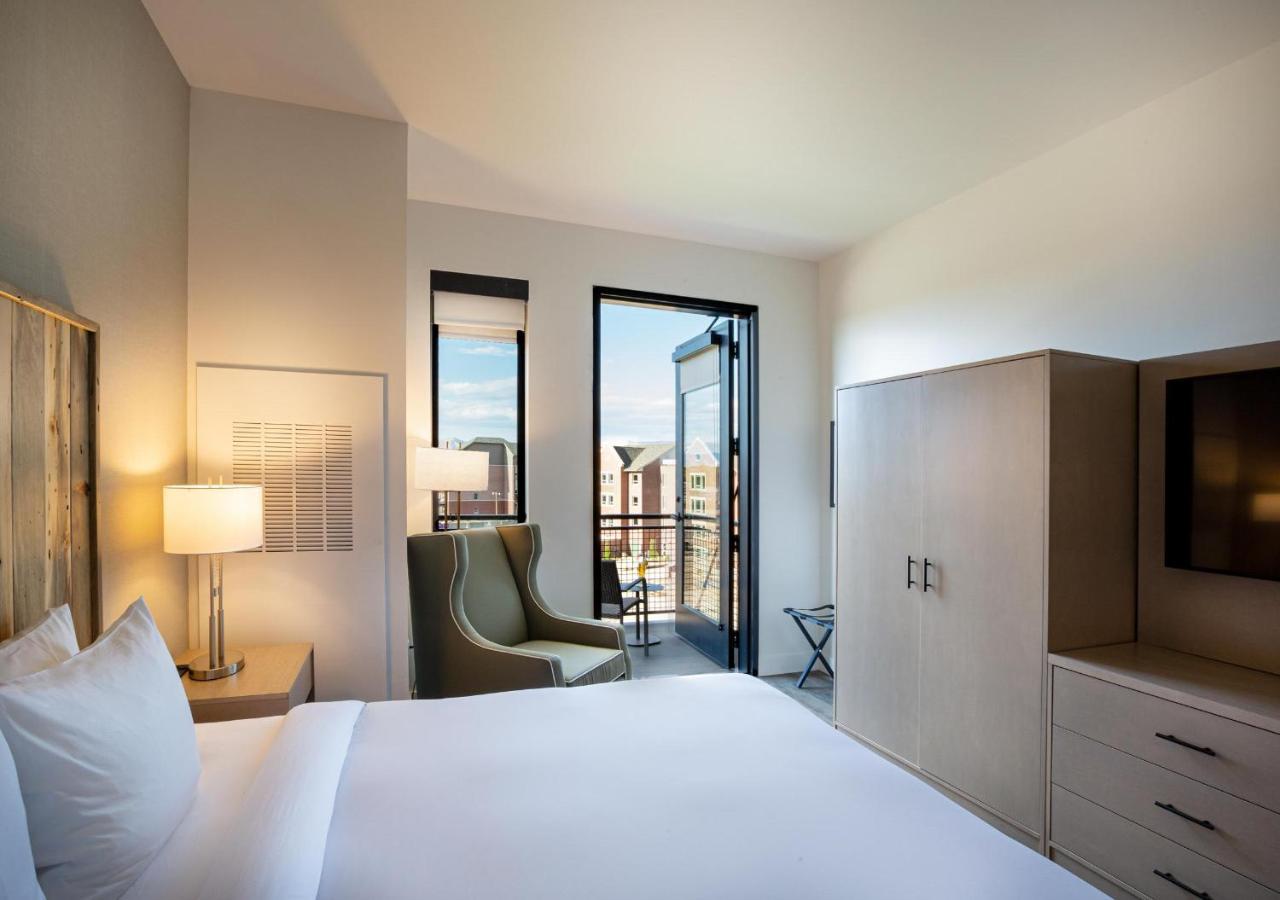 Hotel Maverick Гранд Джанкшен Экстерьер фото